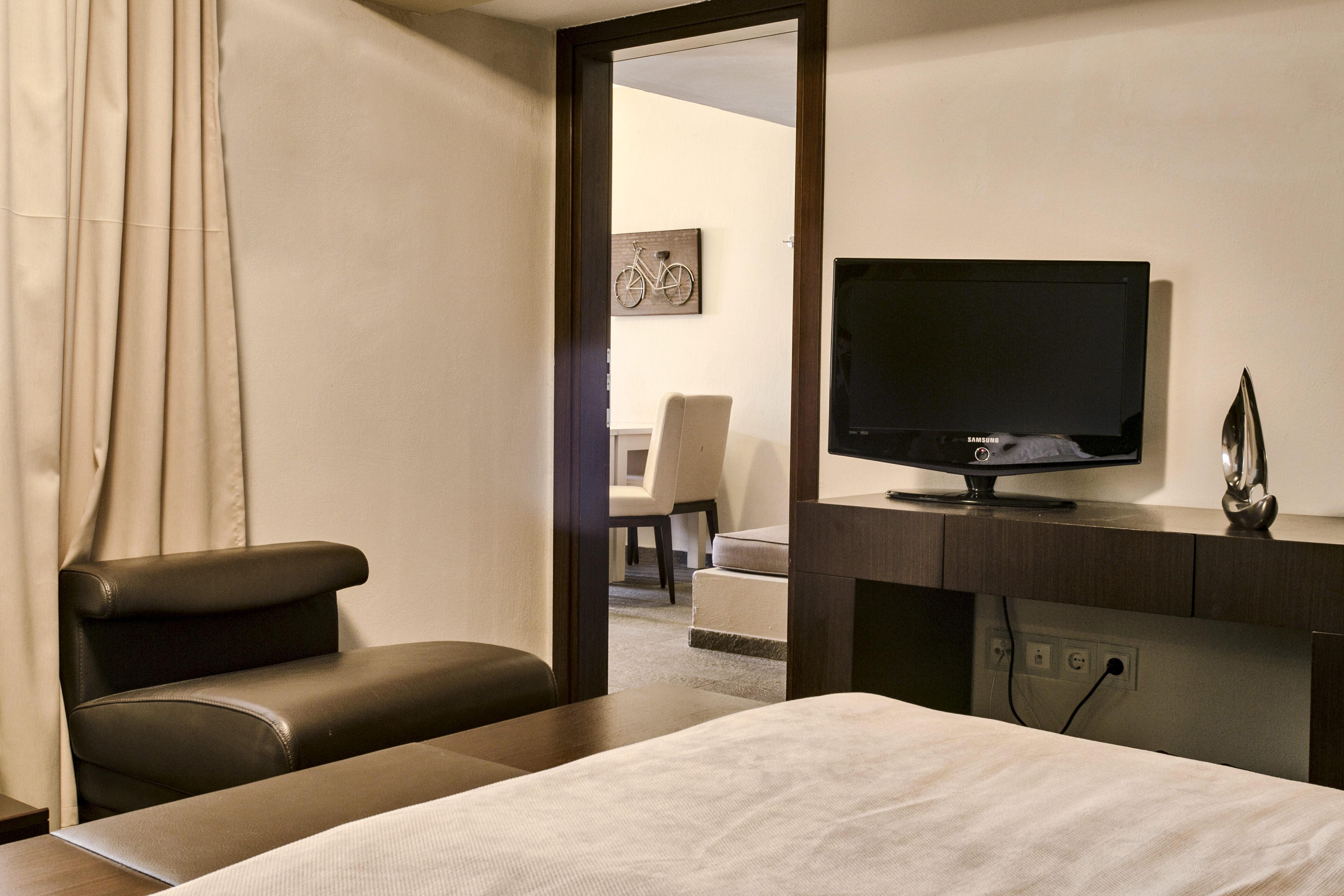 12 Months Resort & Spa Tsagaráda Eksteriør bilde
