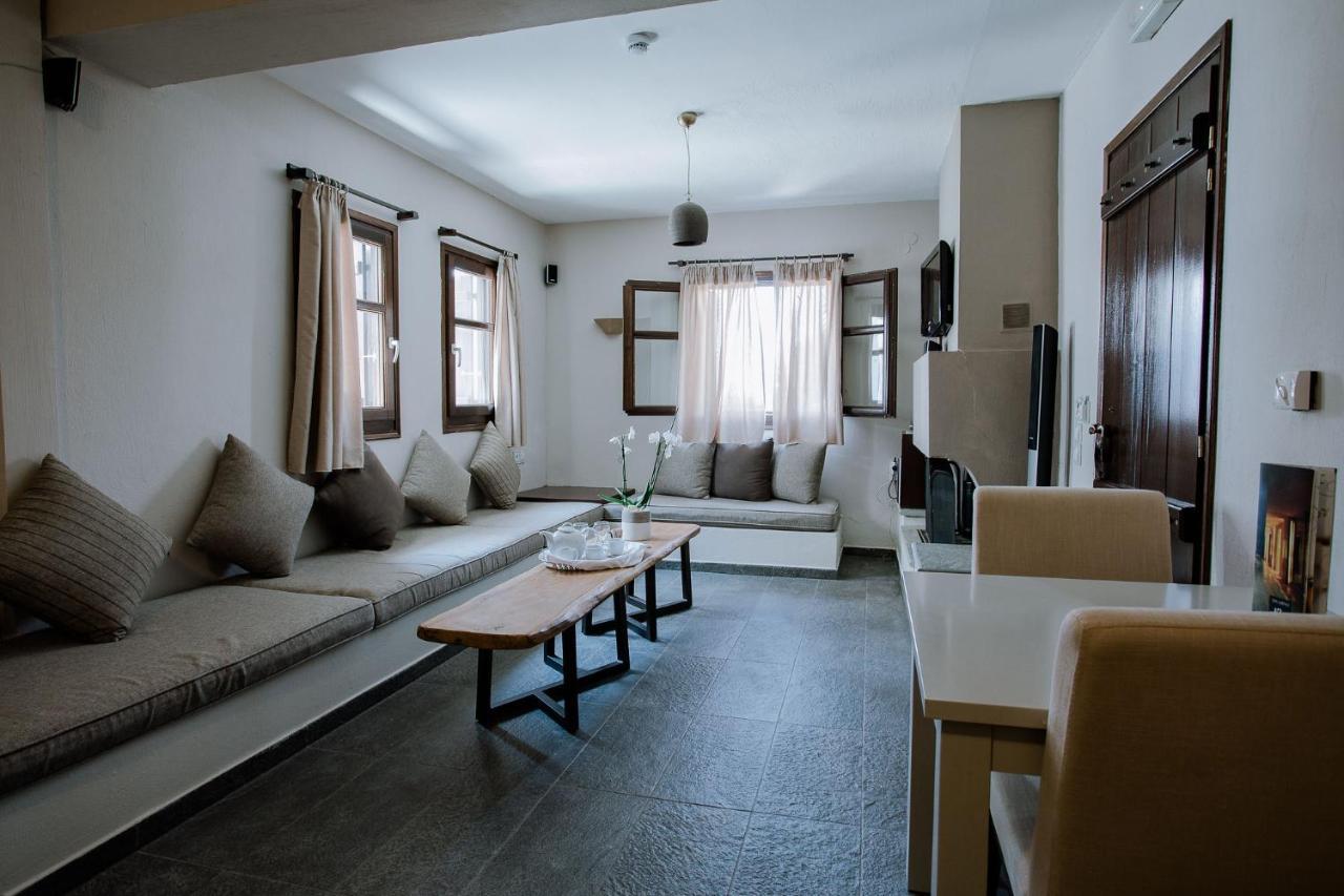 12 Months Resort & Spa Tsagaráda Eksteriør bilde